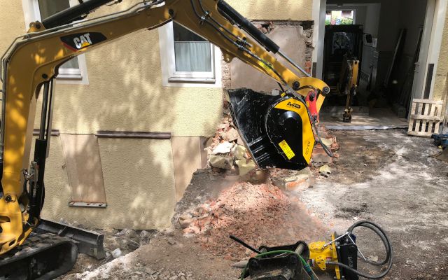 Where is the crusher now? Do not disturb 